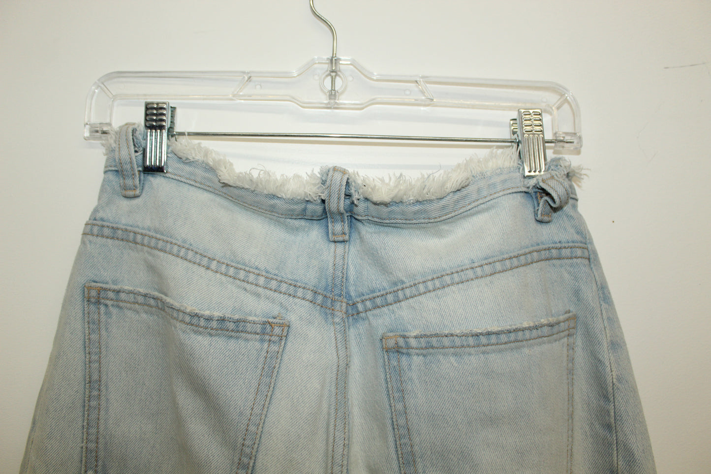 Zara Women’s Wide Leg Relaxed Fit Jean